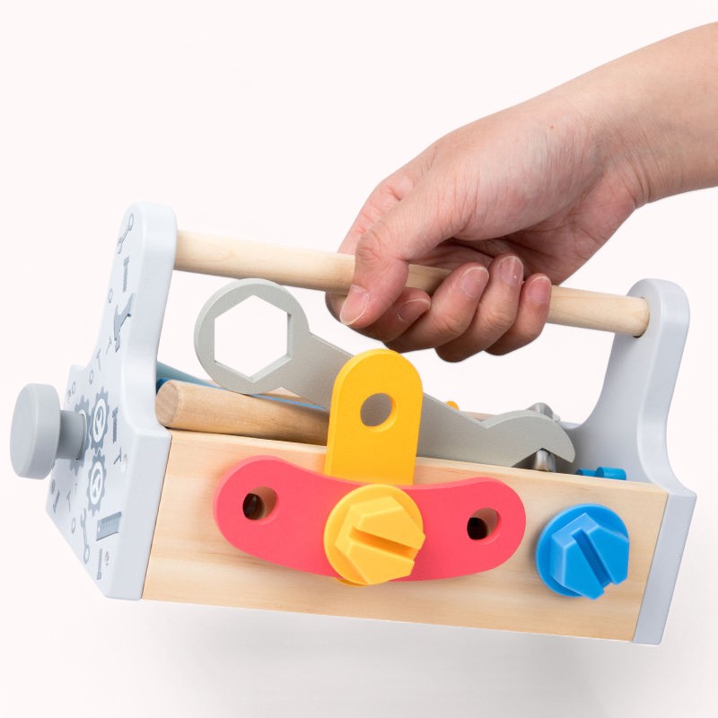 fa_barkácskészlet_kiegeszitokkel_szerepjatek_montessori_fejleszto_jatekok_2_eves_gyerekeknek